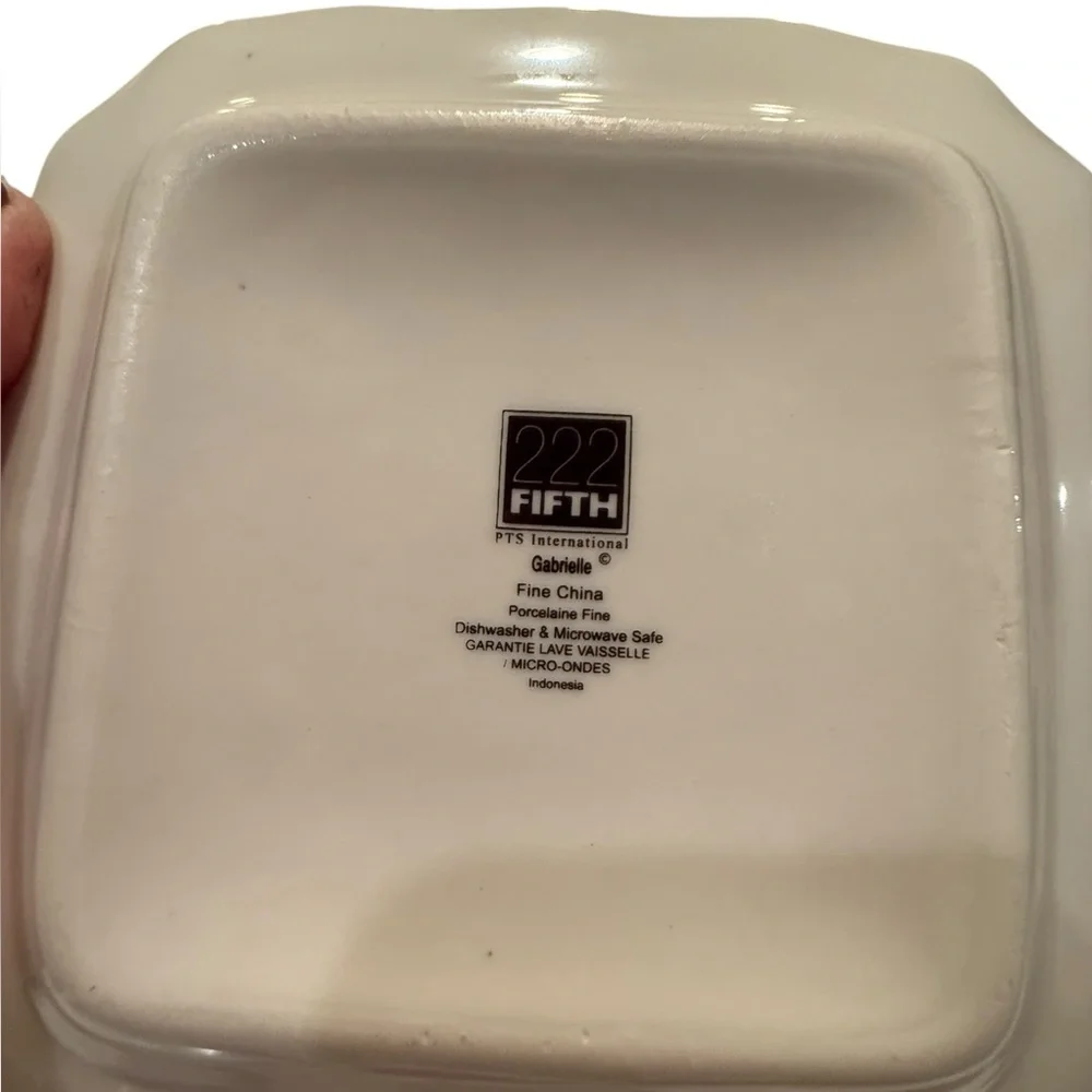 222 FIFTH GABRIELLE SQUARE SALAD PLATES Fine Porcelain China Indonesia Set of 4